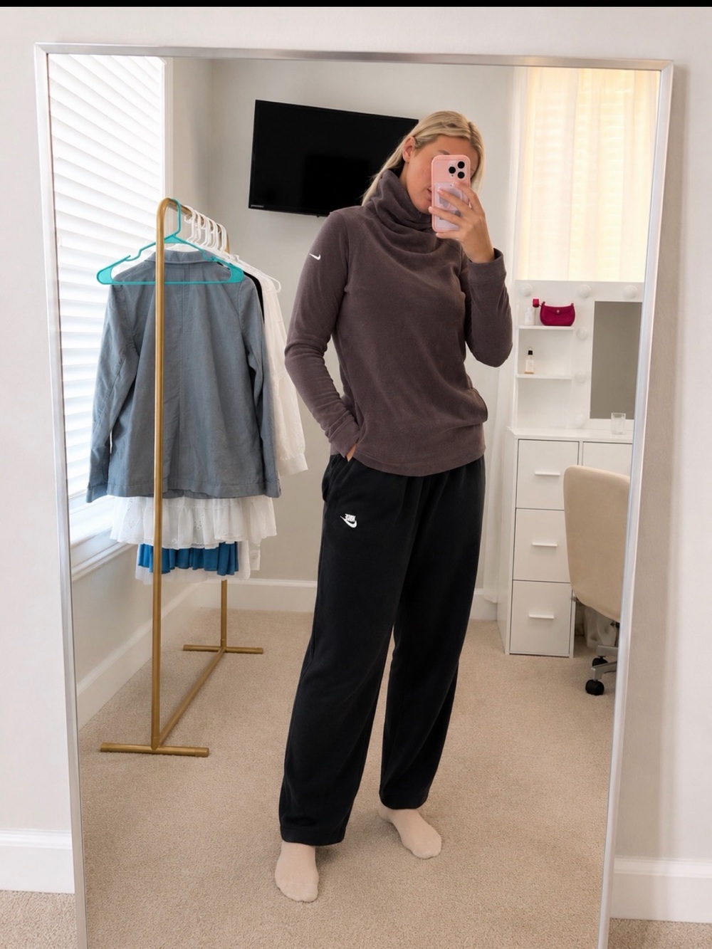 Nike Dri-FIT Plush Pullover Jacket - Mauve Brown